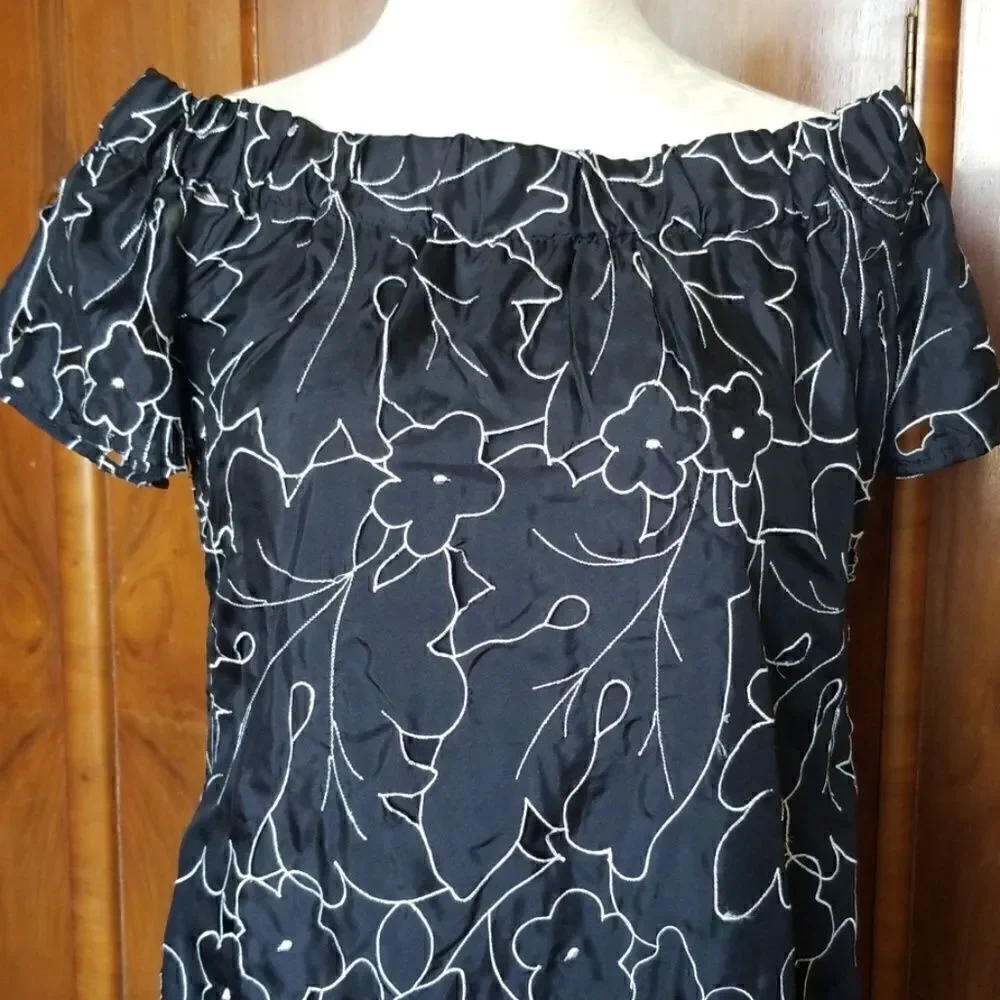 Lu Lu Lame Blk & Wht Silk Mini, M - Picture 2 of 5